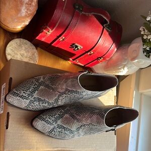 Lucky Brand Snakeskin leather heeled boots